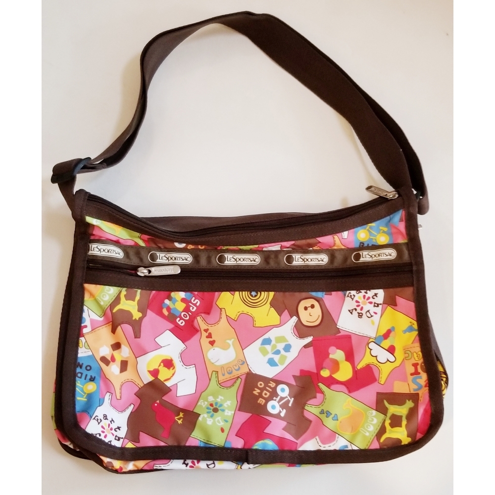 Lesportsac Deluxe Everyday Bag Retro Tee Pattern